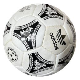  عکس بهترین توپ فوتبال جهان