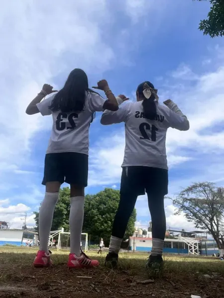  عکس توپ فوتبال برای پروفایل دخترانه