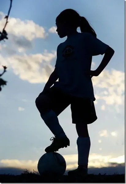  عکس توپ فوتبال برای پروفایل دخترانه