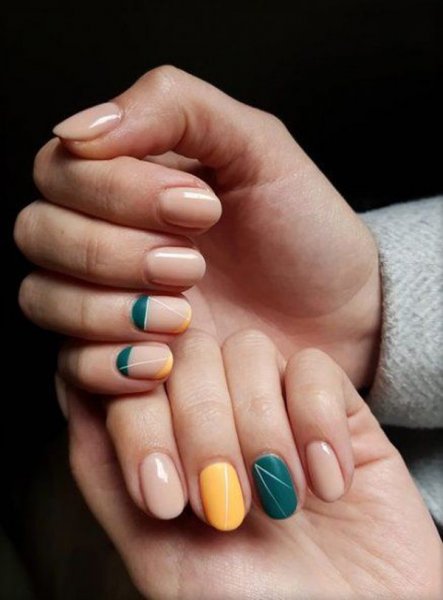 ناخن مینیمال کوتاه