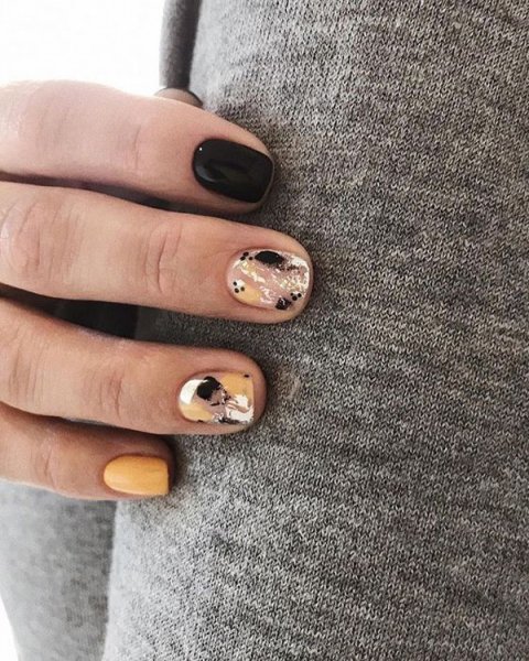 ناخن مینیمال کوتاه