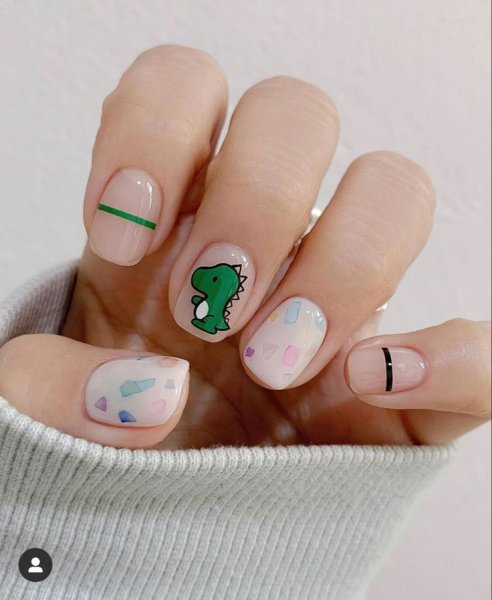  طرح ناخن مینیمال عروسکی