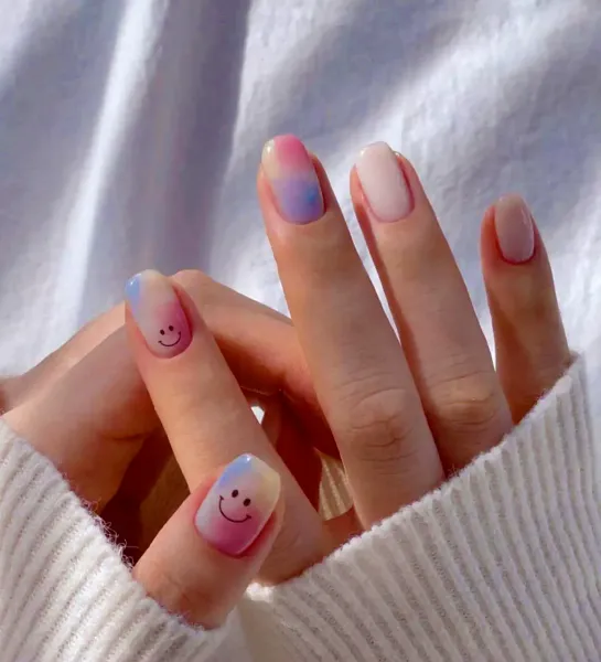  مدل ناخن مینیمال کوتاه