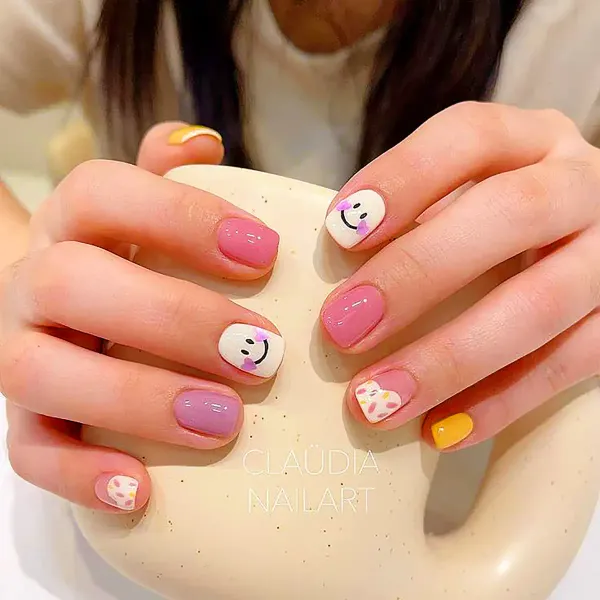  مدل ناخن مینیمال کوتاه