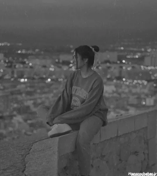  پس زمینه غمگین مشکی