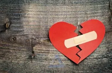  عکس قلب شکسته برای تصویر زمینه