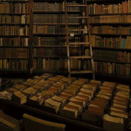  عکس کتاب برای پروفایل شاد