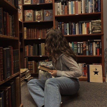  عکس کتاب برای پروفایل شاد