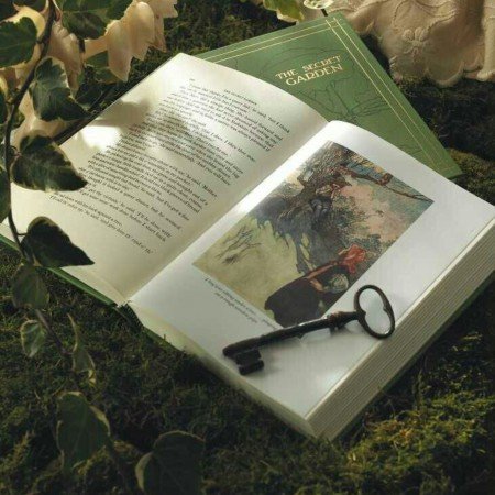  عکس کتاب برای پروفایل گروه