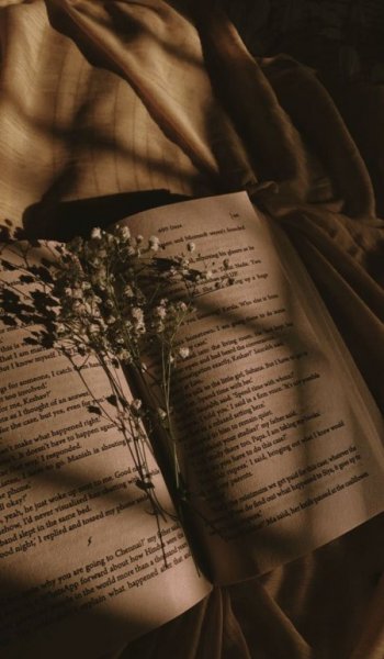  عکس کتاب برای پروفایل گروه