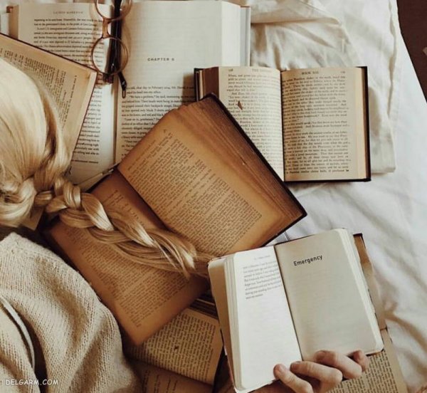  عکس کتاب و قلم برای پروفایل