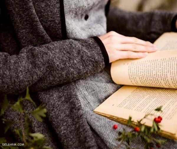  عکس کتاب و قلم برای پروفایل