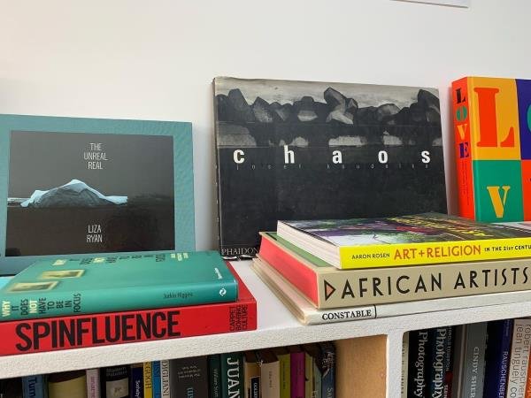  عکس کتابخانه برای پروفایل