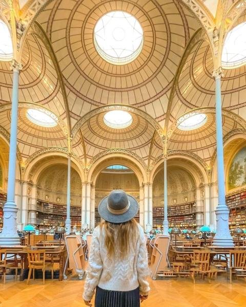  عکس کتابخانه برای پروفایل