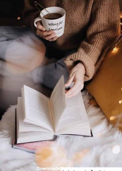  عکس دختر در حال کتاب خواندن کارتونی