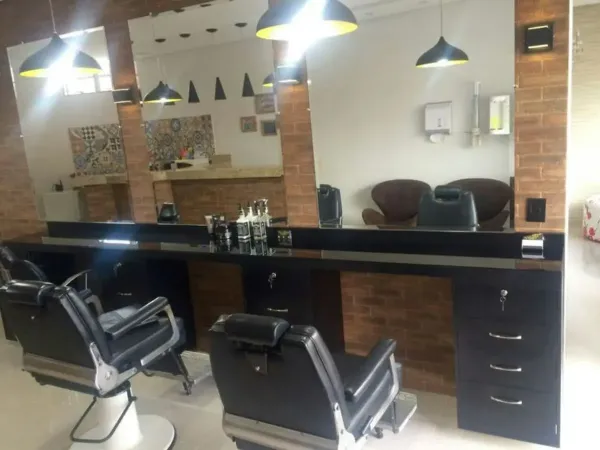  عکس آرایشگاه مردانه لوکس