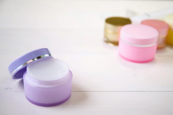  عکس پروفایل برای پیج آرایشی بهداشتی