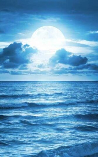  بک گراند ماه فانتزی