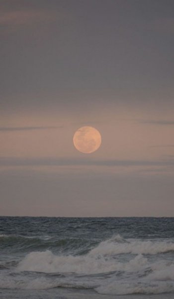  عکس ماه با کیفیت 4k