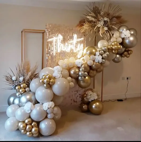  بک گراند سفید تولد