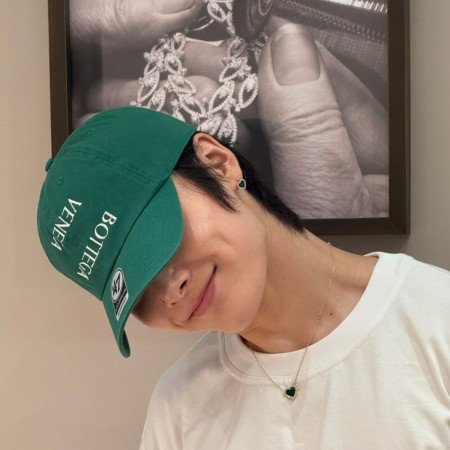  بک گراند سبز کیوت