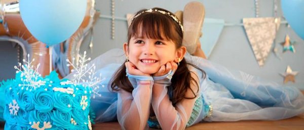  ژست عکس تولد کودک در منزل