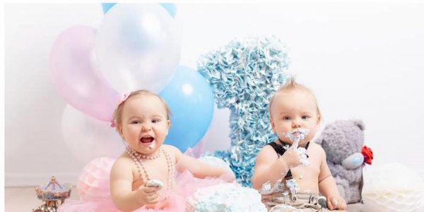  ژست عکس تولد کودک در منزل