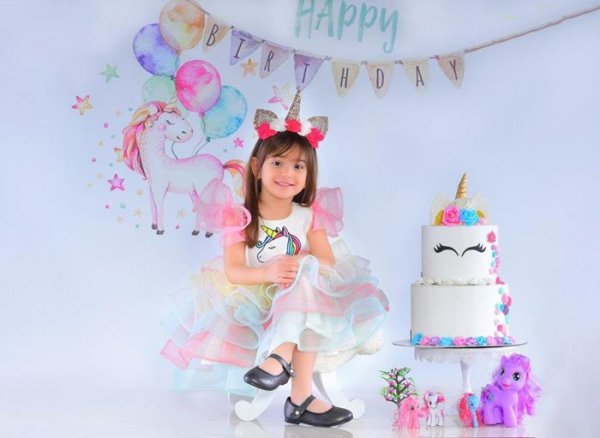  ژست عکس تولد کودک در منزل