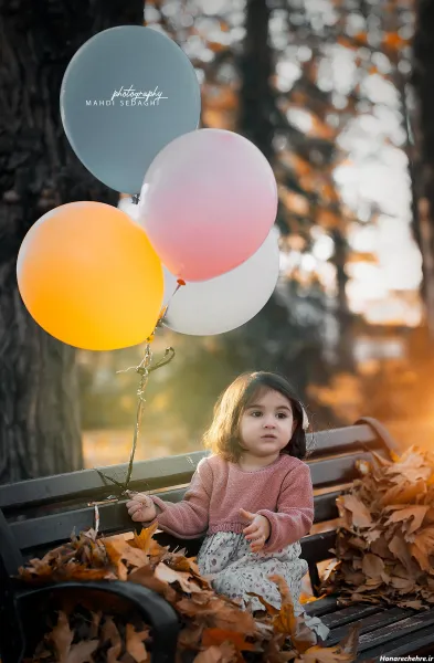 ژست عکس تولد در طبیعت با کیک