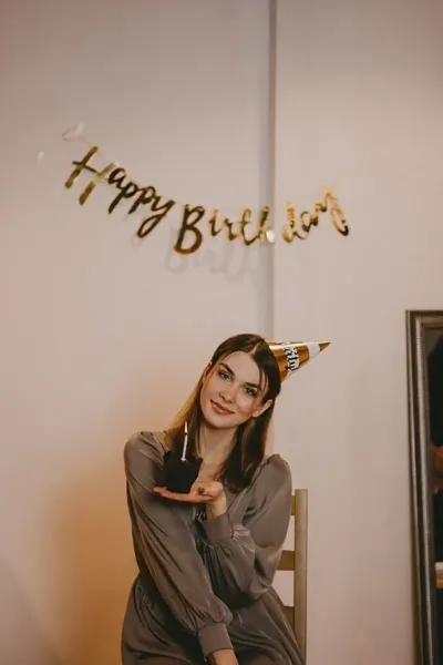 ژست عکس تولد در منزل بدون چهره