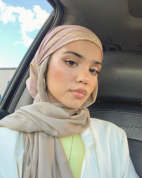  عکس دختر با حجاب مینیمال