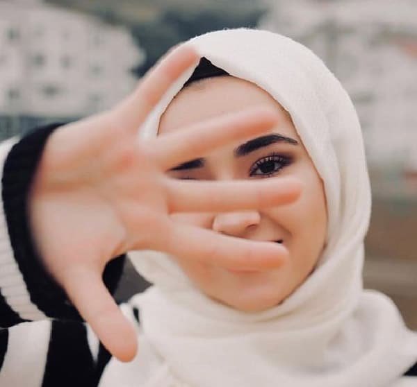  عکس دختر با حجاب مینیمال