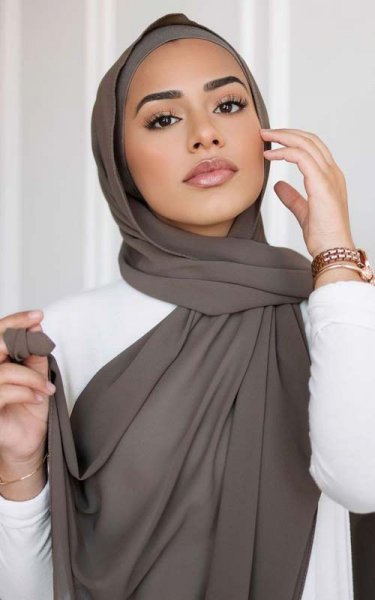  عکس دختر با حجاب مینیمال