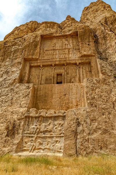  عکس تخت جمشید در زمان هخامنشیان