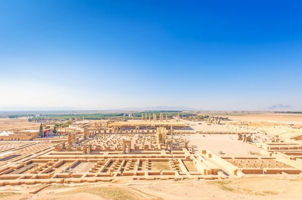  عکس تخت جمشید در زمان هخامنشیان