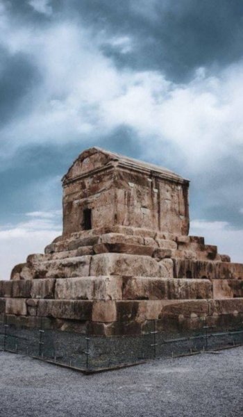  عکس کوروش کبیر برای تصویر زمینه