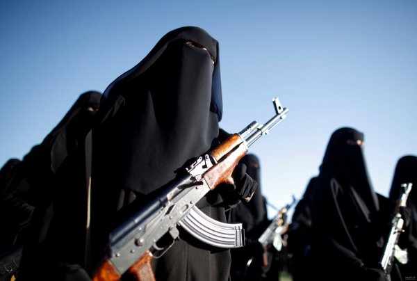  عکس دختر پلیس با حجاب