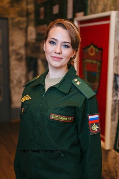  عکس دختر نظامی با تفنگ