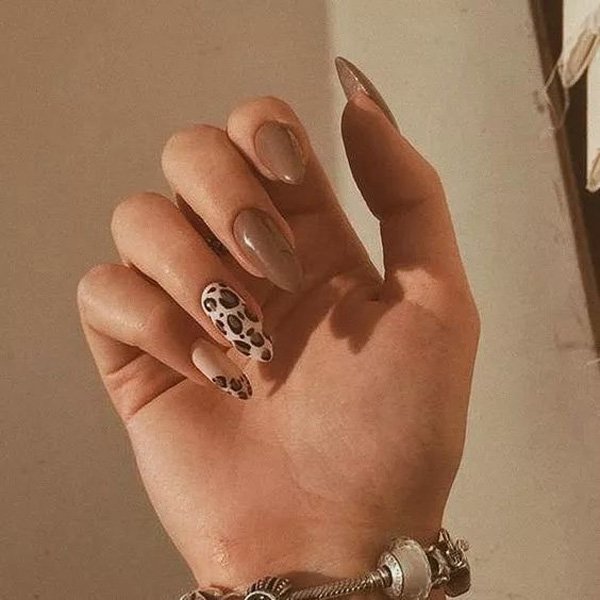  طرح ناخن پلنگی کرم قهوه ای