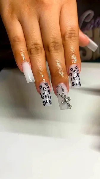  طرح ناخن پلنگی سفید مشکی