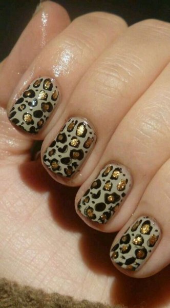  طرح ناخن پلنگی طلایی