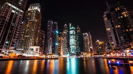 عکس شهر در شب از بالا