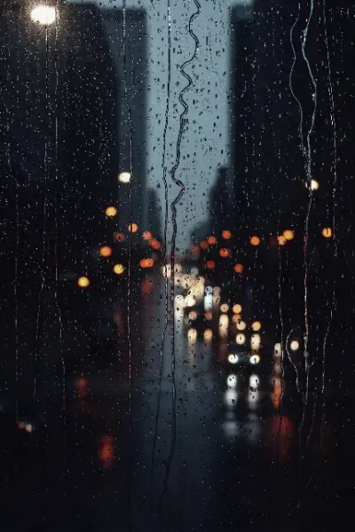  عکس باران در شب