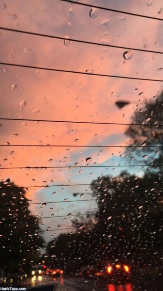  عکس باران روی شیشه ماشین در شب