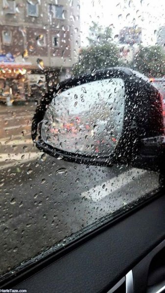  عکس باران روی شیشه ماشین در شب