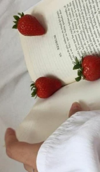  عکس توت فرنگی کارتونی