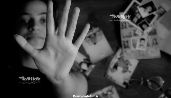  ژست عکاسی دخترانه ایستاده