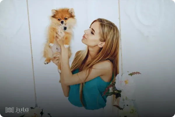  ژست عکاسی دخترانه در خانه