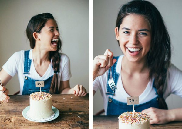  ژست عکاسی دخترانه در خانه برای تولد