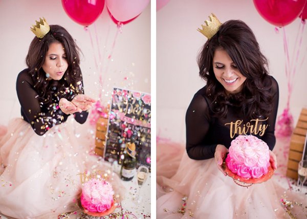  ژست عکاسی دخترانه در خانه برای تولد